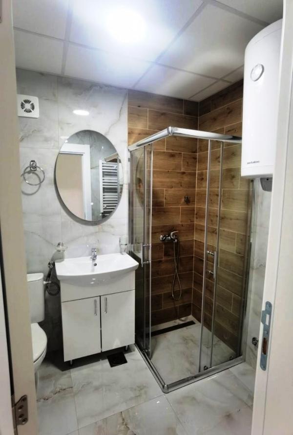 Slika 8 - Nov neuseljavan, nenamešten dvoiposoban stan sa parkingom na odličnoj lokaciji kod Doma zdravlja