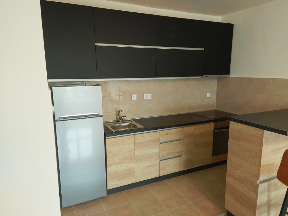 Slika 3 - Nenamešten jednoiposoban stan na Paliluli