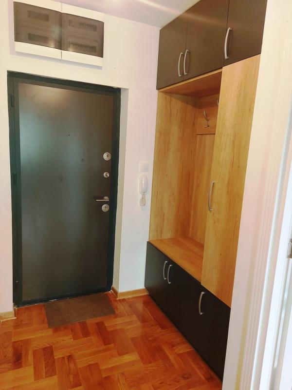 Slika 5 - Nenamešten jednoiposoban stan na Paliluli